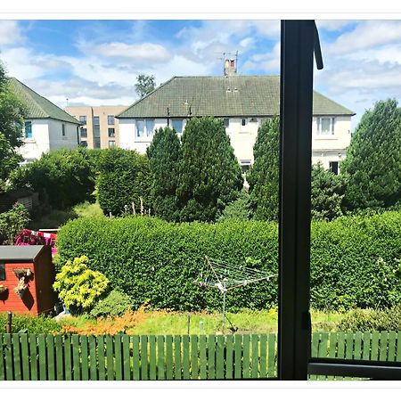 אדינבורו Bright & Spacious Double Room With Garden View- Close To Airport & City Centre מראה חיצוני תמונה