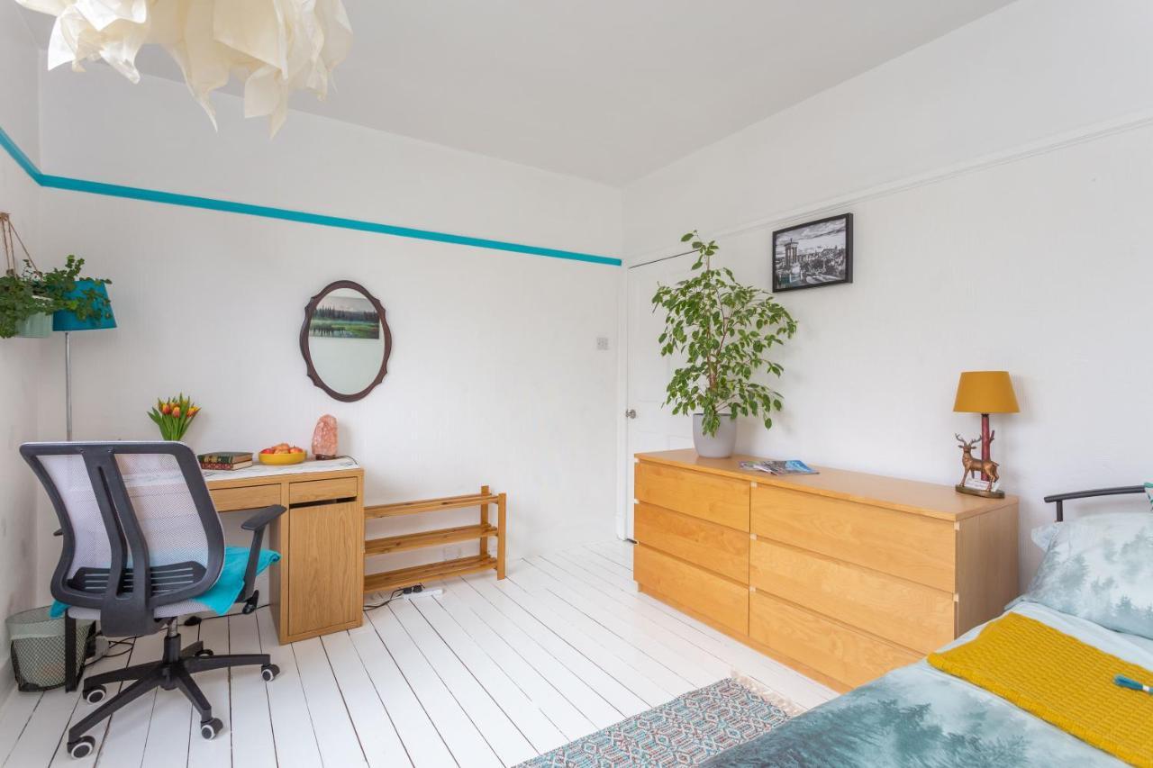 אדינבורו Bright & Spacious Double Room With Garden View- Close To Airport & City Centre מראה חיצוני תמונה